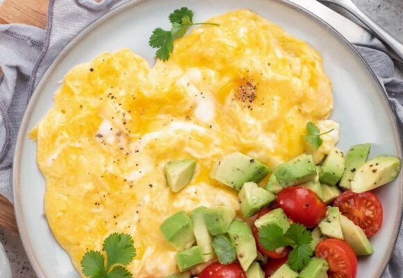 keto diet for women Scrambled Eggs With Salad