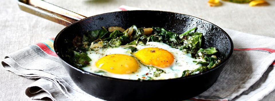Shakshuka with Spinach and Egg