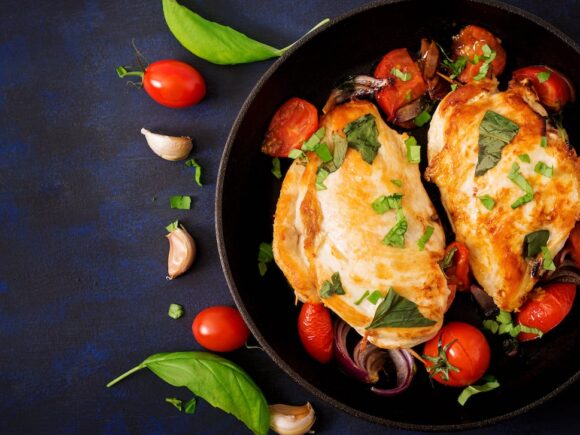 Greek chicken, a keto recipe that is easy to make.