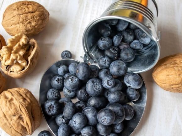 Blueberries with Walnuts – keto snack.
