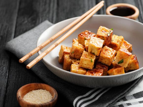 Fried tofu with almonds – vegan keto dinner.