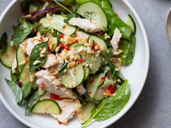 Keto salad with chicken and peanuts.