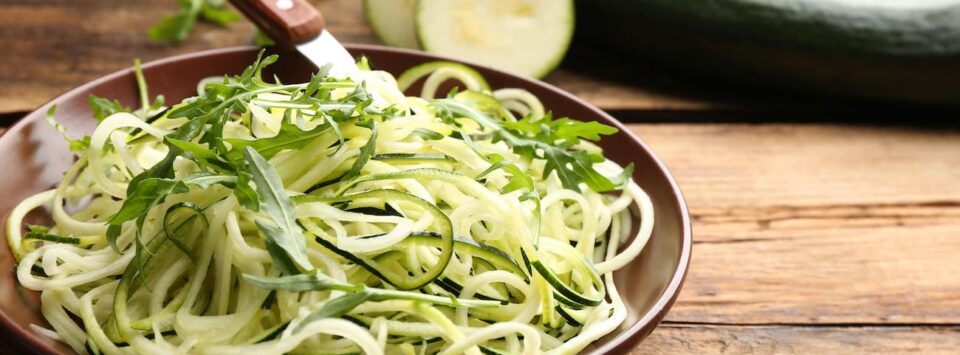 Zoodles With Yogurt Dressing.